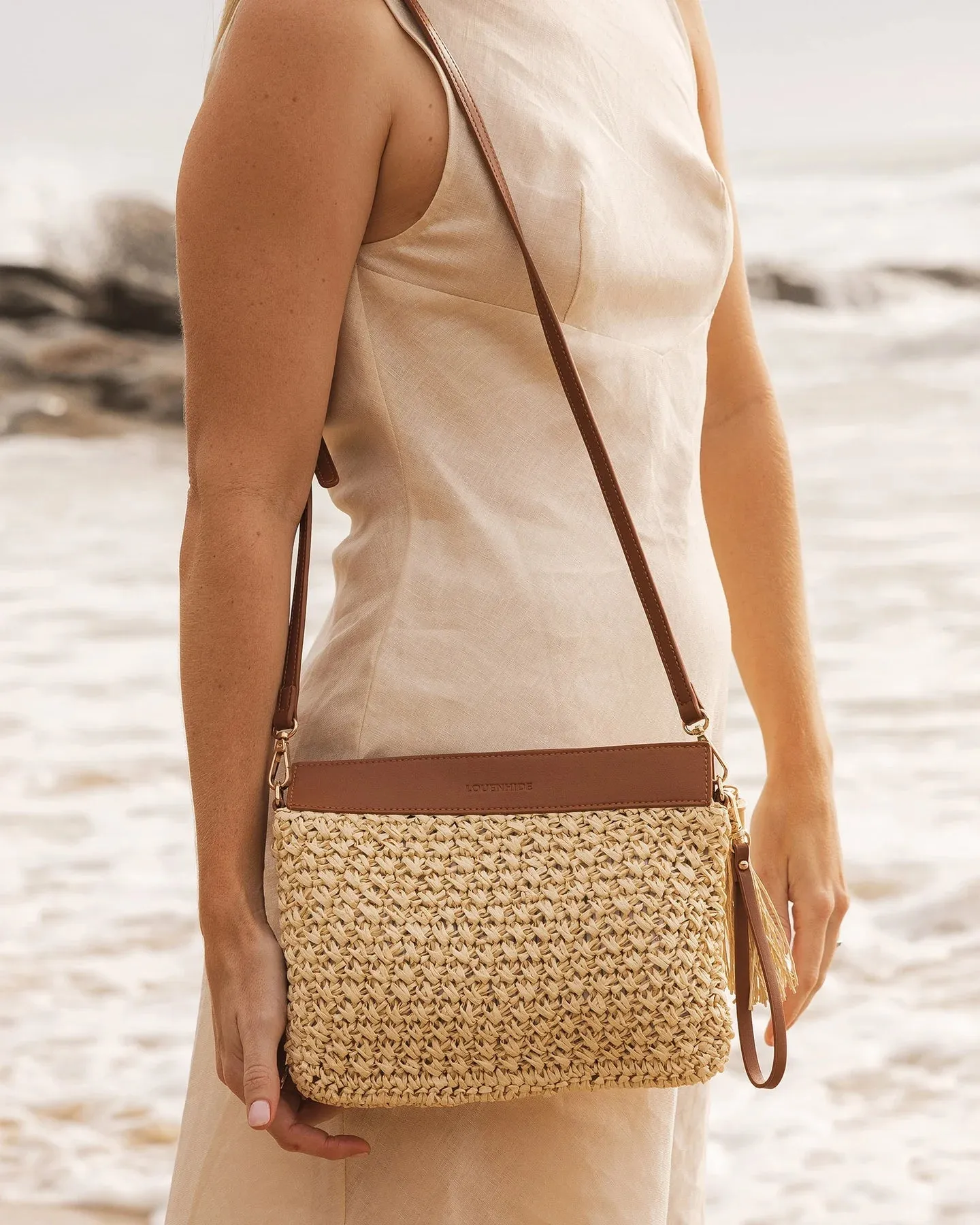 FERN RAFFIA CLUTCH TAN